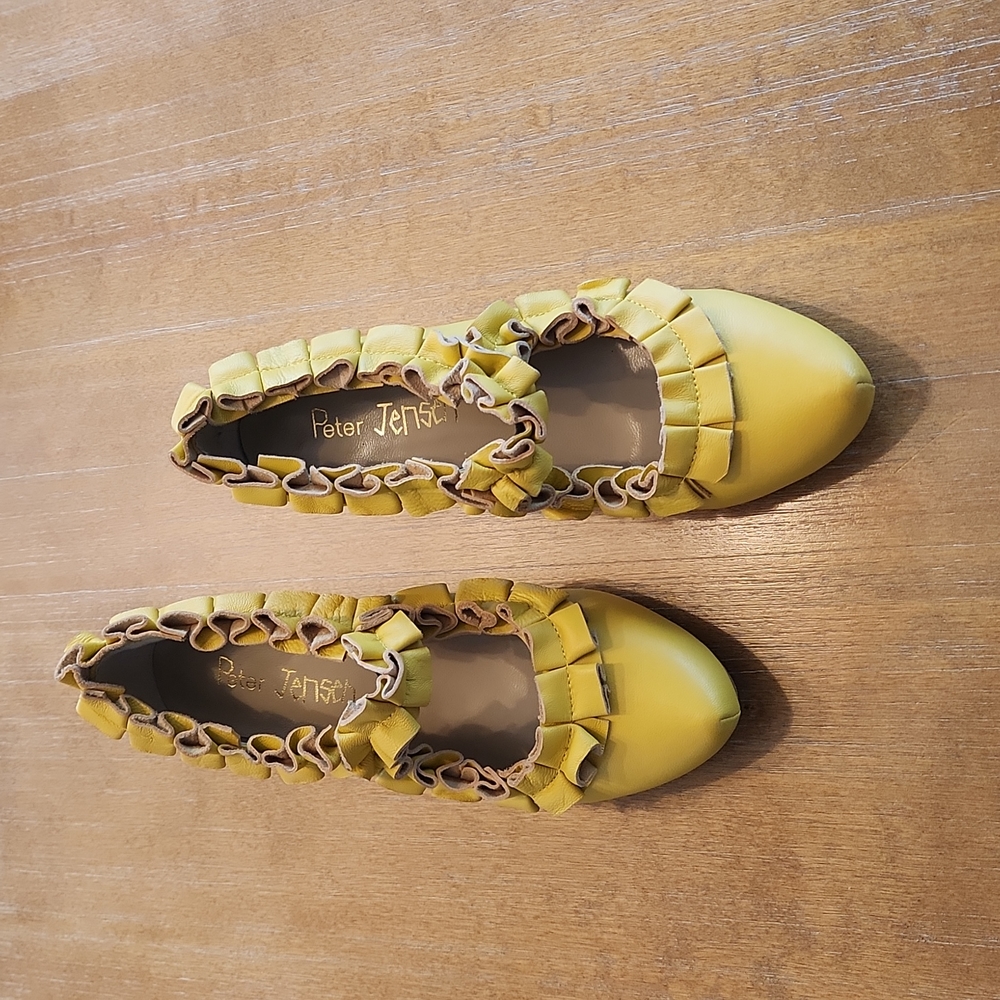 PETER JENSEN  YELLLOW  RUFFLE LEATHER SHOES